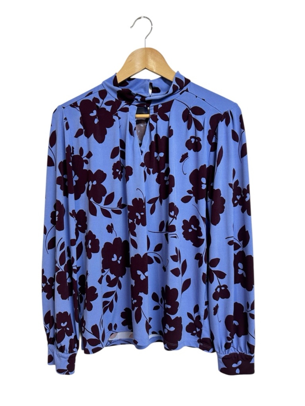 Ann Taylor Women's Periwinkle Floral Blouse Size M - Picture 2 of 7